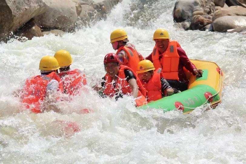 【漂流】堯山(shān)天河(hé)漂流一(yī)日(rì)遊（堯山(shān)天河(hé)漂流開(kāi)放(fàng)時(shí)間(jiān)）