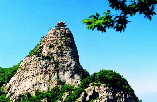 休閑嬉水(shuǐ)好(hǎo)去(qù)處—南(nán)陽五朵山(shān)自(zì)助遊玩(wán)攻略（南(nán)陽旅遊景點五朵山(shān)）