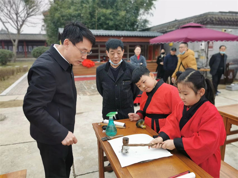 “開(kāi)筆(bǐ)啓蒙 禮潤人(rén)生(shēng)”2023商丘研學拉開(kāi)序幕（商丘教育基地(dì)）