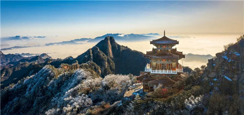 帶上(shàng)相(xiàng)機(jī)來(lái)白(bái)雲山(shān)，這(zhè)些(xiē)美(měi)景你(nǐ)也(yě)可(kě)以捕捉!（帶上(shàng)相(xiàng)機(jī)去(qù)旅行(xíng)的(de)說(shuō)說(shuō)）