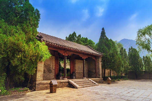 河(hé)南(nán)嵩山(shān)少(shǎo)林(lín)寺世界文(wén)化(huà)遺産自(zì)助遊攻略（河(hé)南(nán)嵩山(shān)少(shǎo)林(lín)寺景點）